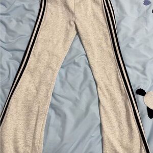 Women's Gray Leggings with Black Stripes